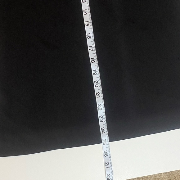 Med Couture Charcoal Scrub Top with Teal Trim 3 pockets size small - Picture 5 of 7